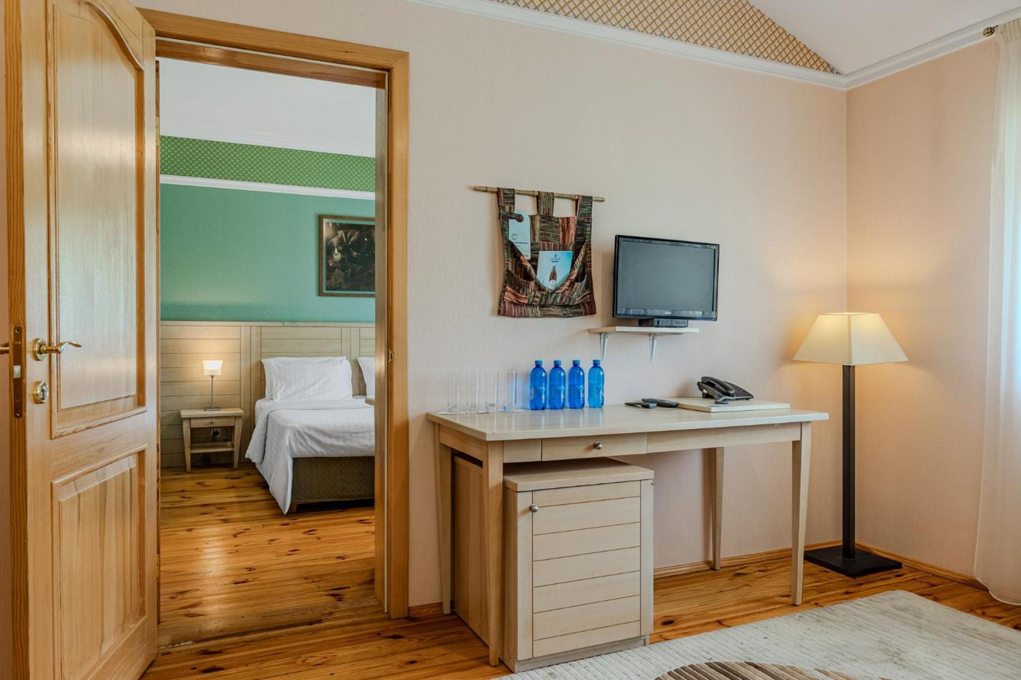 Seasons Spa Boutique Hotel Kozyn Zewnętrze zdjęcie