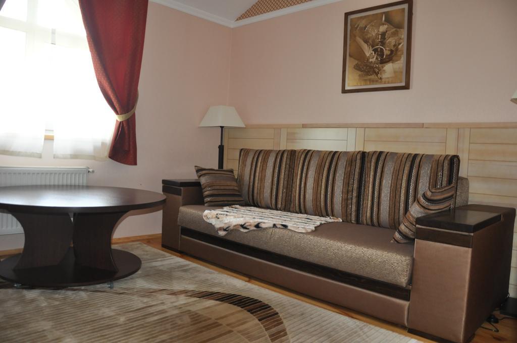 Seasons Spa Boutique Hotel Kozyn Zewnętrze zdjęcie